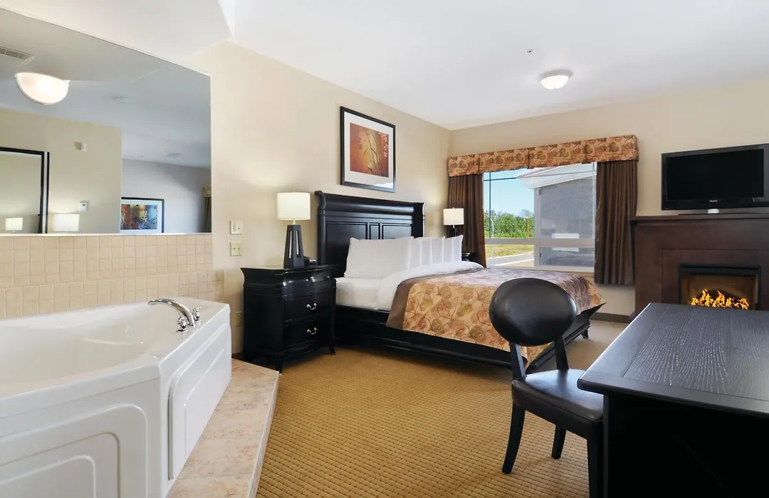 Ramada By Wyndham Lac La Biche-1