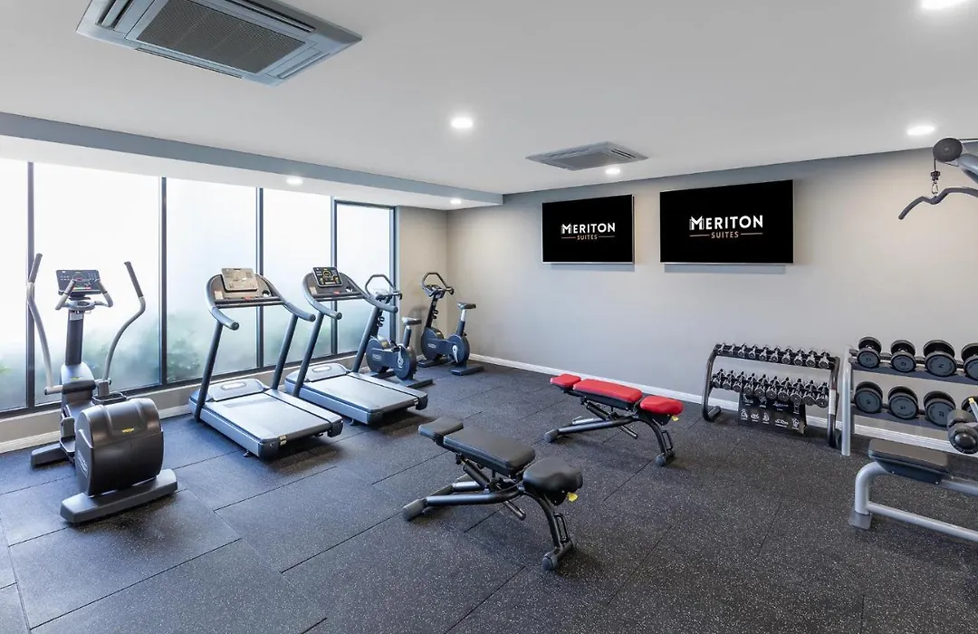 Meriton Suites Sydney Airport-1
