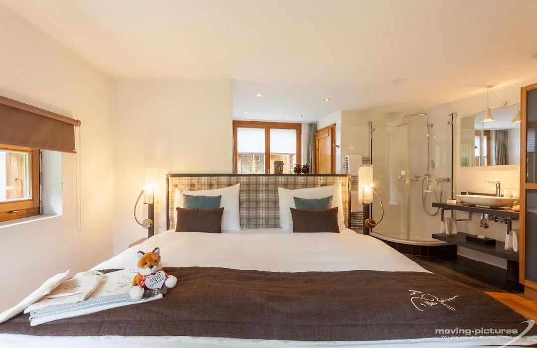 Suitenhotel Zurbriggen-1