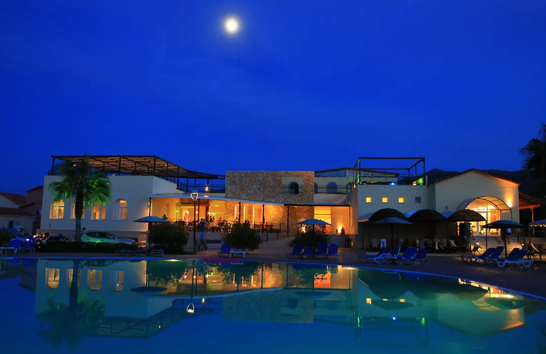 Almyros Beach Resort & Spa-1