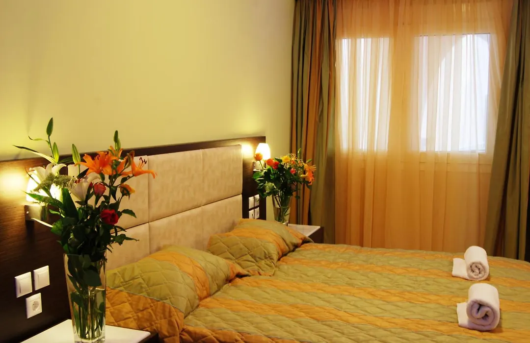 Majestic Hotel & Spa-1