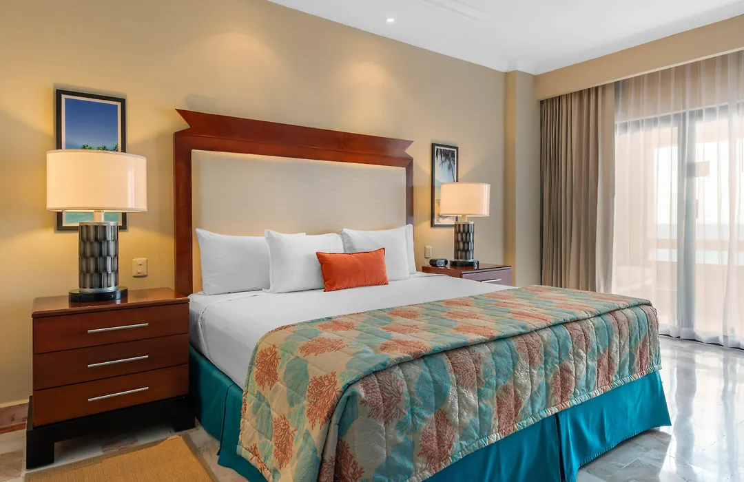 Wyndham Grand Cancun All Inclusive Resort & Villas-1