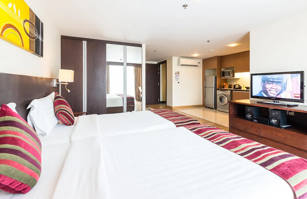 Lohas Residences Sukhumvit 2-1
