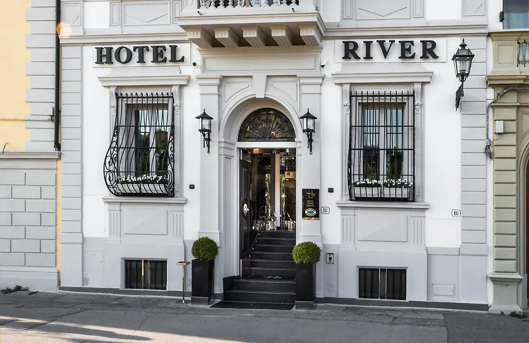 Lhp Hotel River & Spa-1