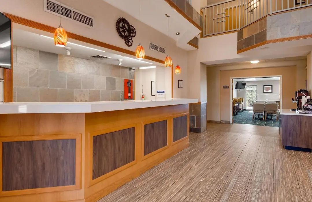 Best Western Plus Gateway Inn & Suites - Aurora-1