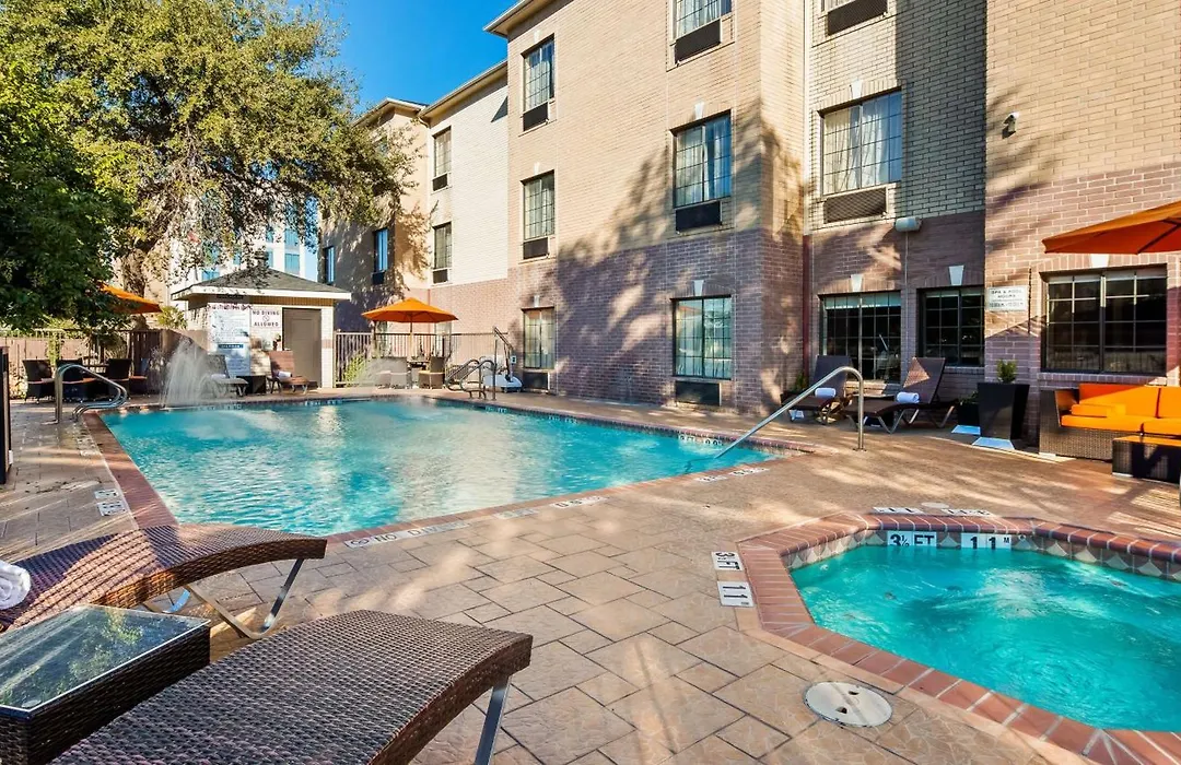 Best Western Plus Hill Country Suites-1