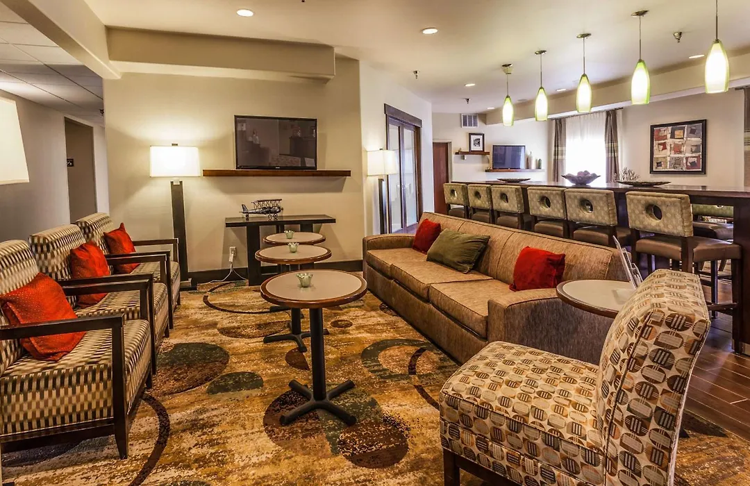 Hampton Inn Colorado Springs-Airport-1