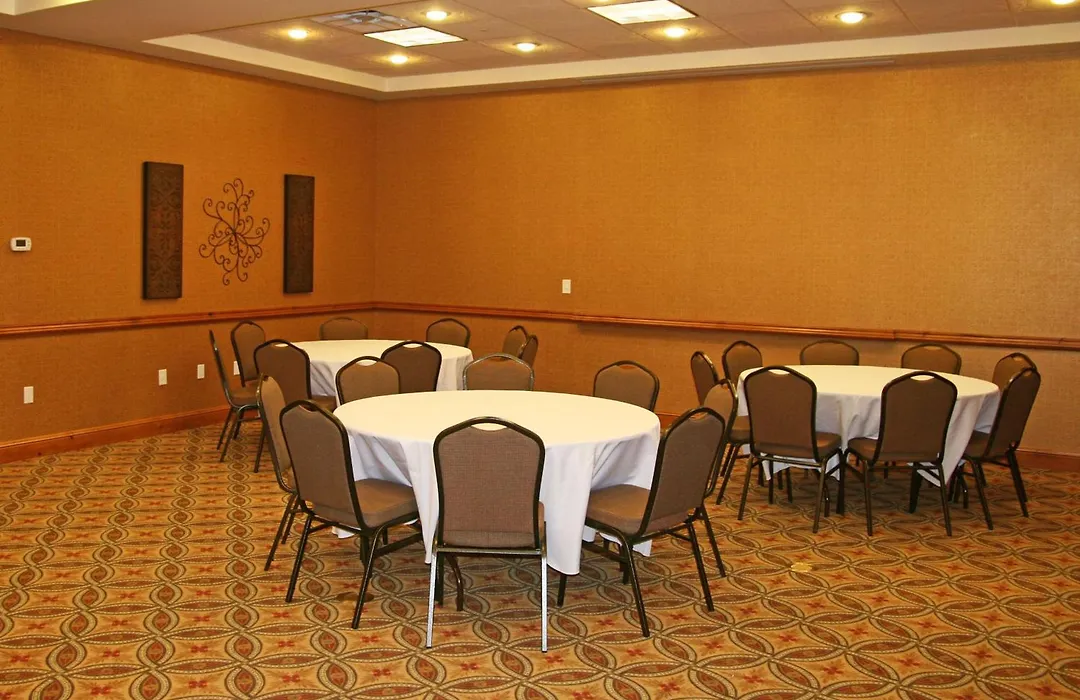 Hampton Inn & Suites Buffalo-1