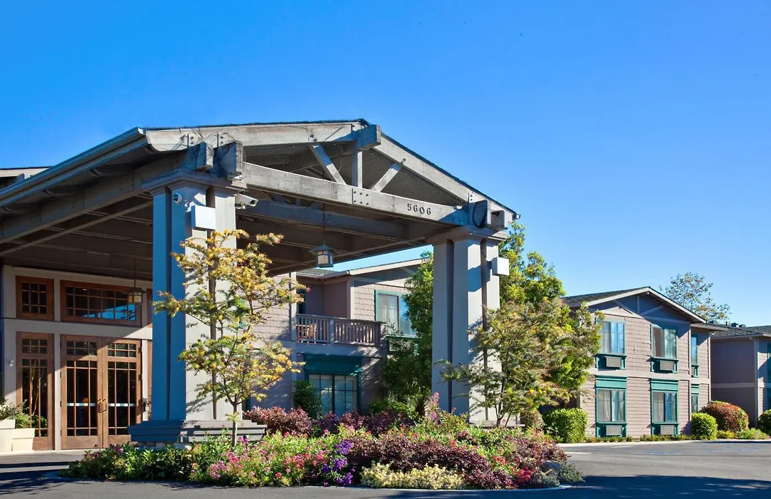 Holiday Inn Express & Suites Carpinteria By Ihg-1