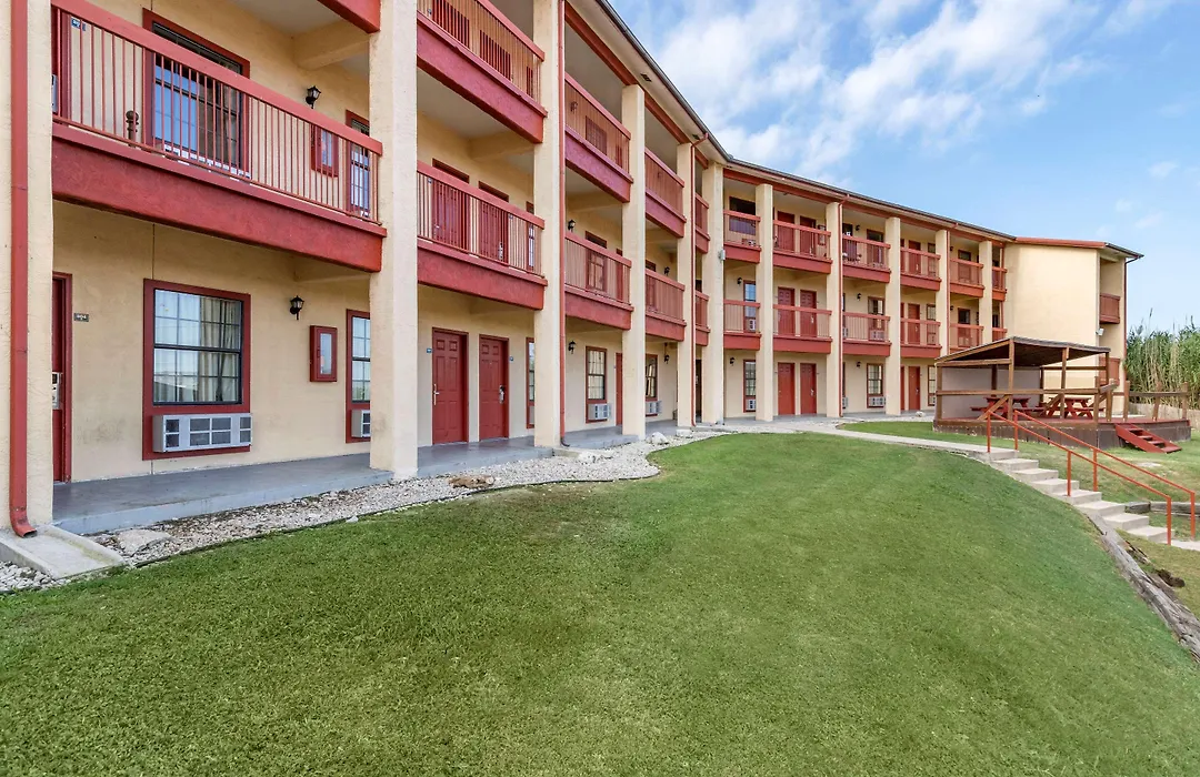 Econo Lodge Junction-1