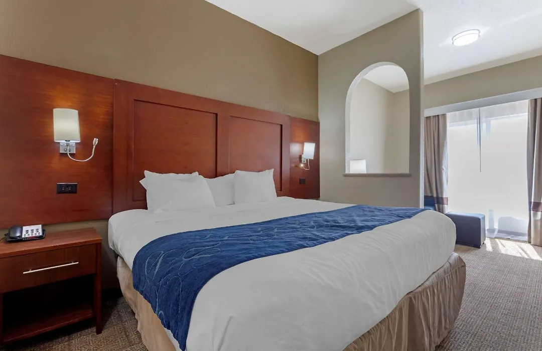 Comfort Suites Gainesville-1