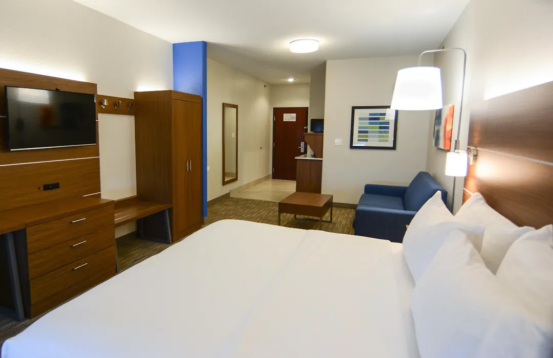 Holiday Inn Express Hotel & Suites New Boston By Ihg-1