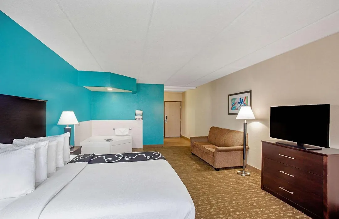 Comfort Inn & Suites Sarasota I75-1