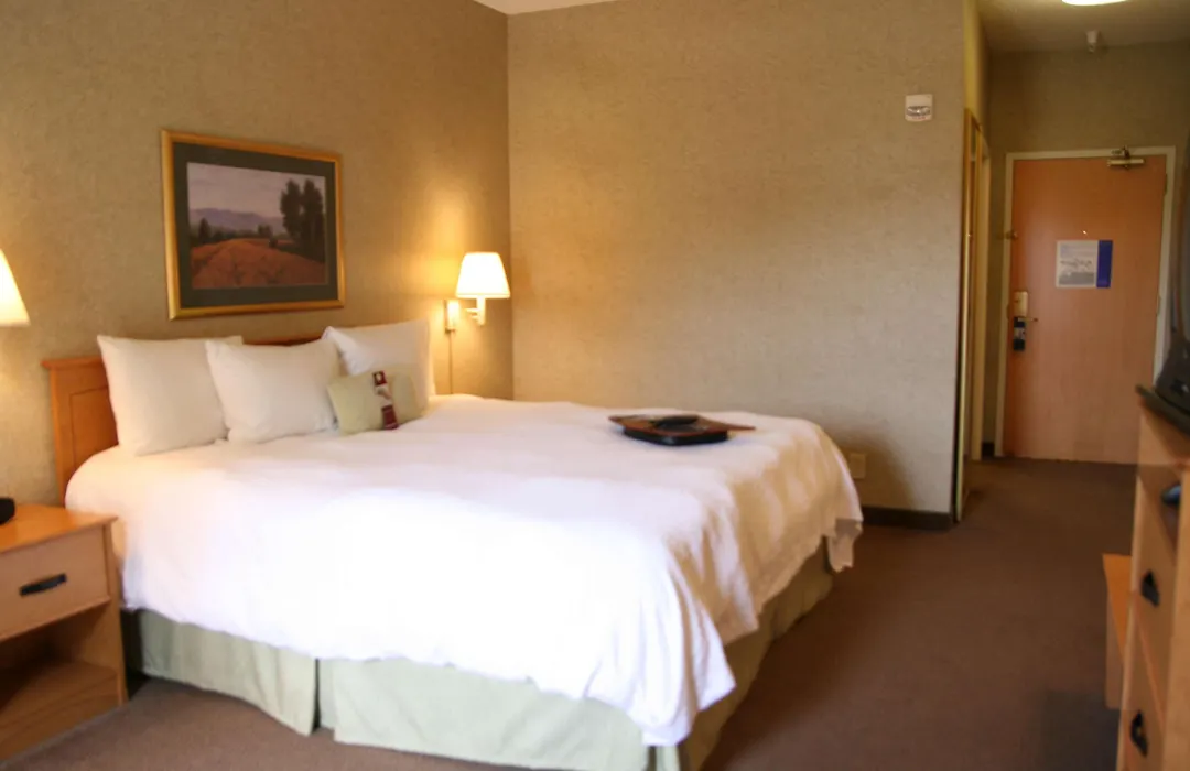 Hampton Inn & Suites Kalamazoo-Oshtemo-1
