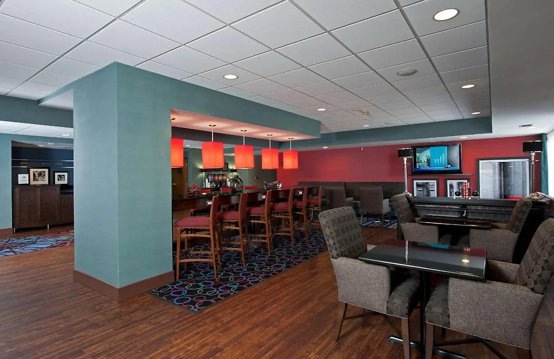 Hampton Inn Grand Rapids-South-1
