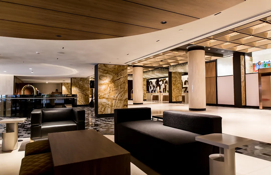 Fairmont The Queen Elizabeth-1