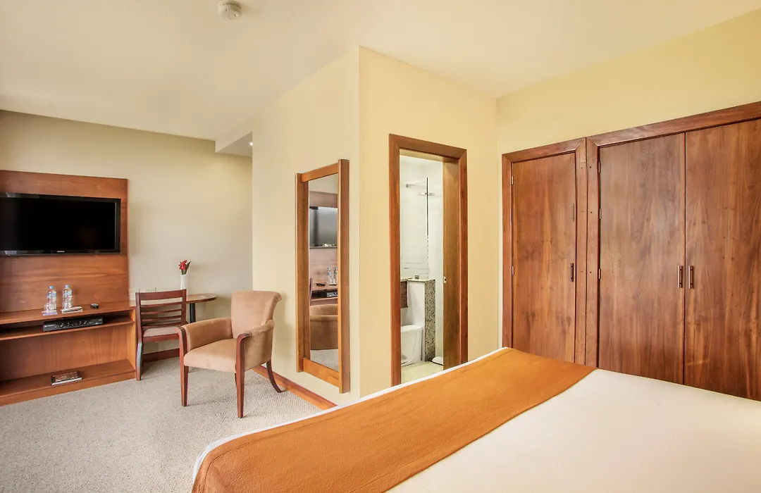 Hotel Quito-1