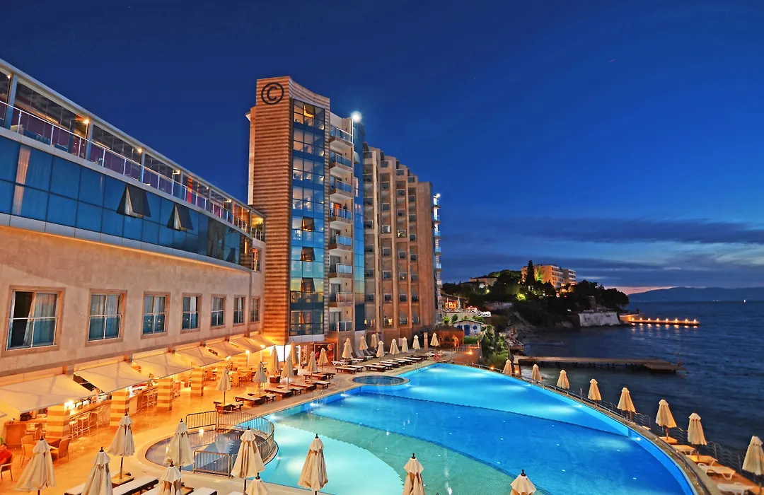 Charisma De Luxe Hotel-1