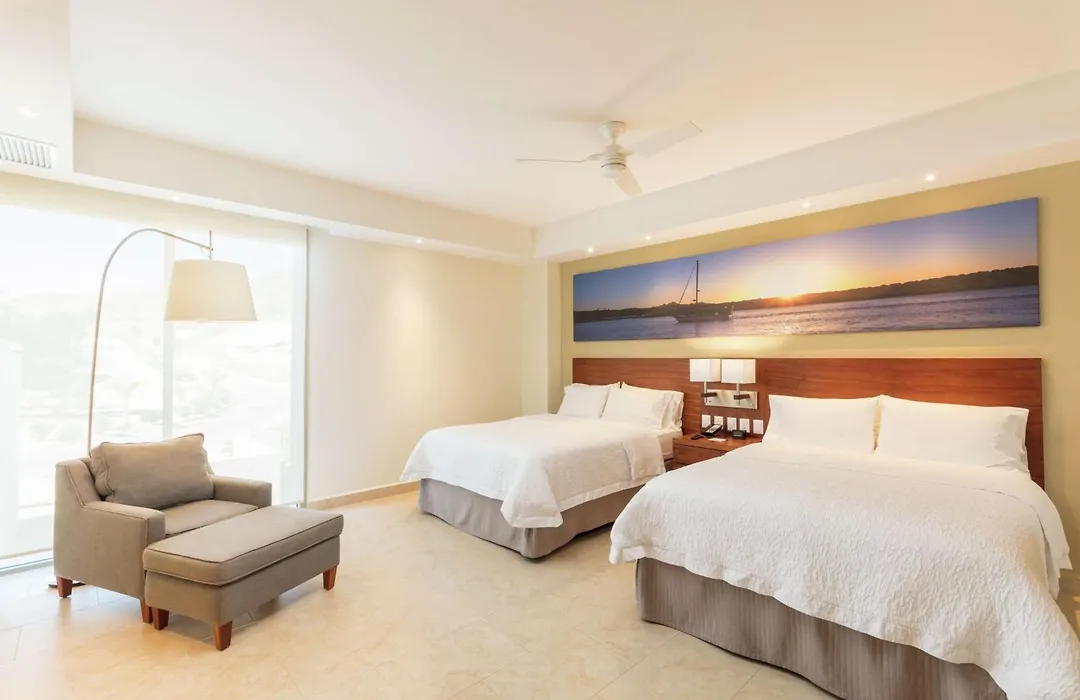 Hampton Inn & Suites By Hilton Los Cabos-1