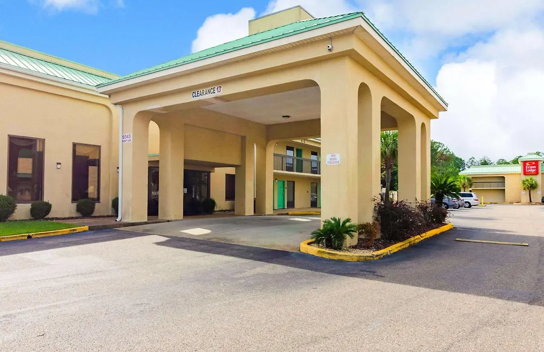 Econo Lodge Inn & Suites Gulfport Airport-1