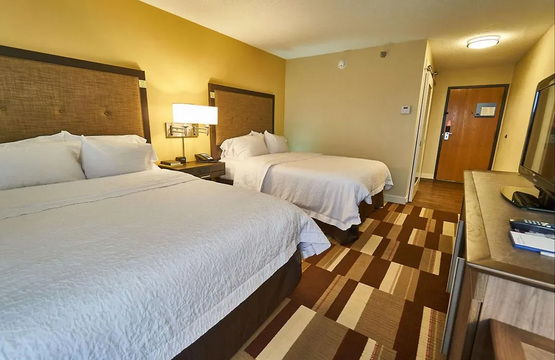 Hampton Inn Uniontown-1