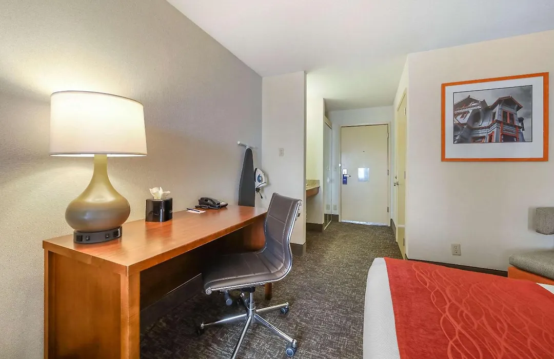 Comfort Inn Humboldt Bay-1