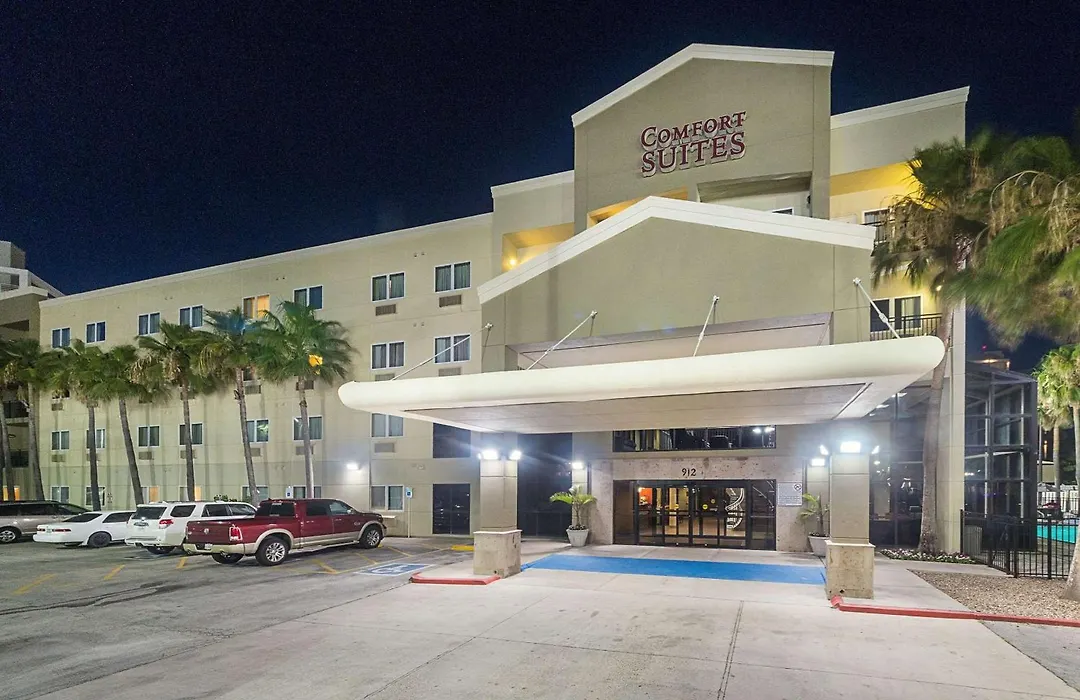Comfort Suites Beachside-1