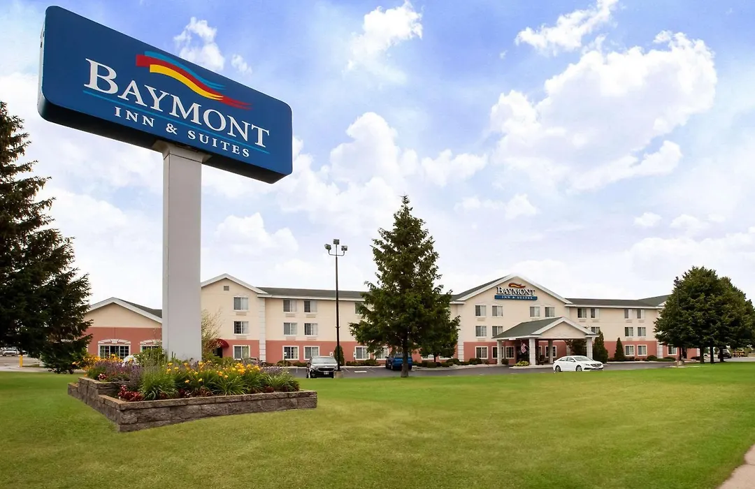 Baymont By Wyndham Mackinaw City-1