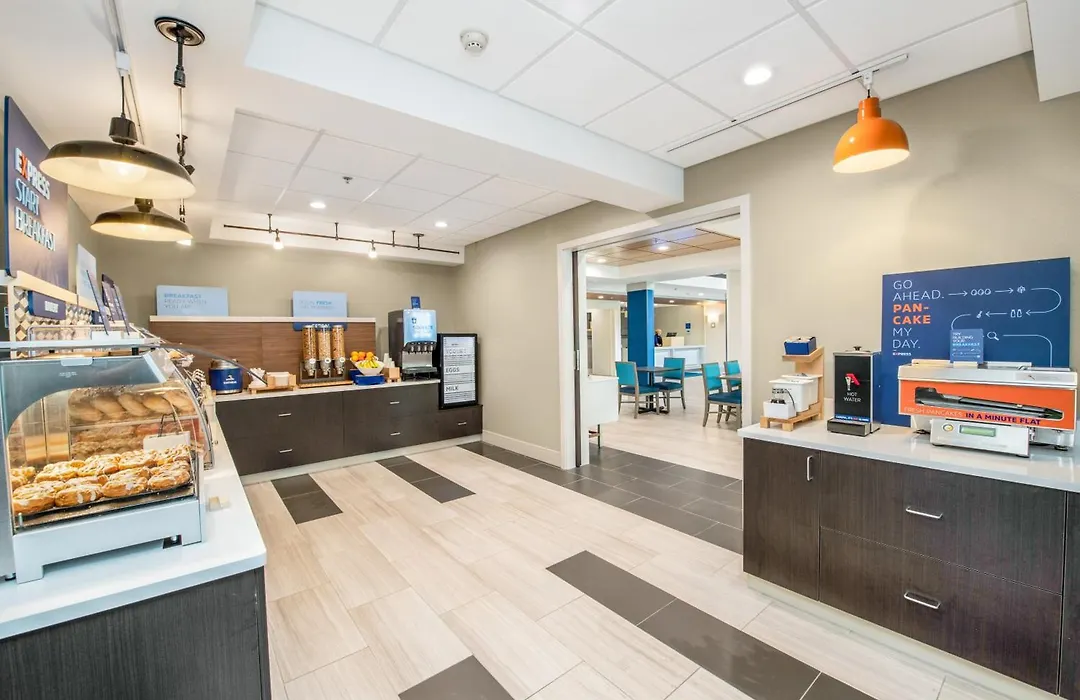 Holiday Inn Express - Delafield By Ihg-1