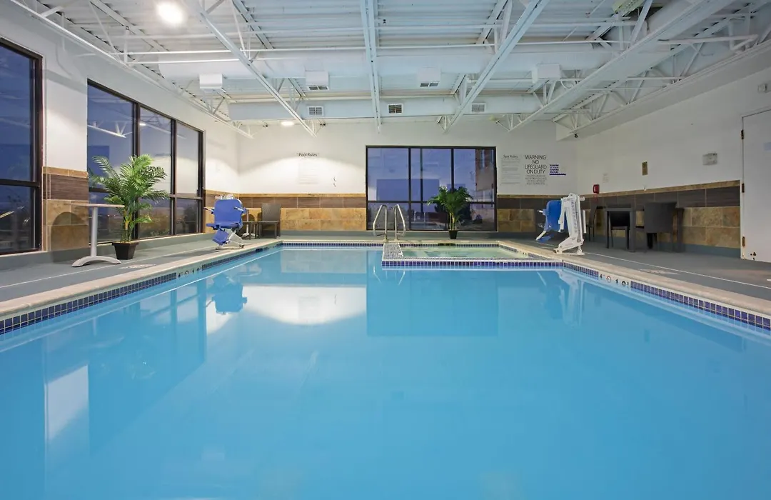 Holiday Inn Express Hotel & Suites Littleton By Ihg-1