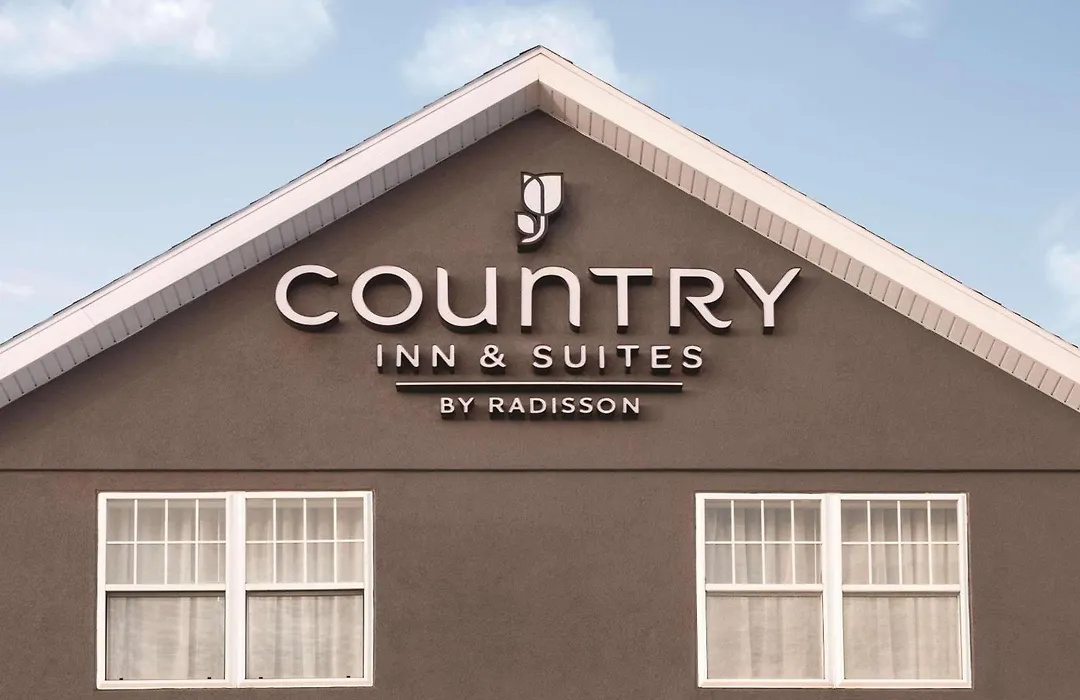 Country Inn & Suites By Radisson, Dubuque, Ia-1