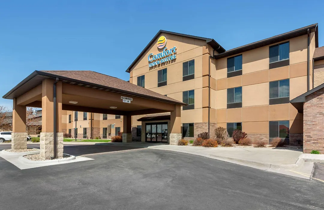 Comfort Inn & Suites Mitchell I-90-1