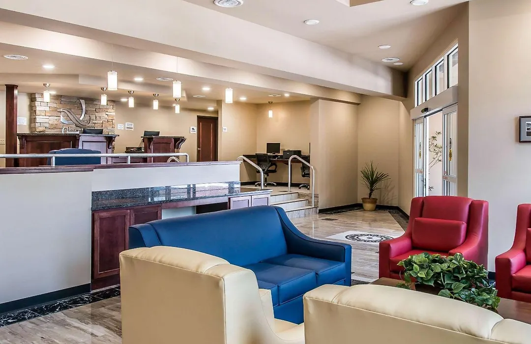 Quality Inn & Suites Houghton Downtown-1