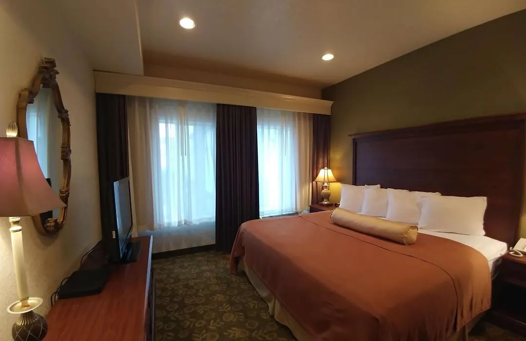 Best Western Salbasgeon Inn & Suites-1