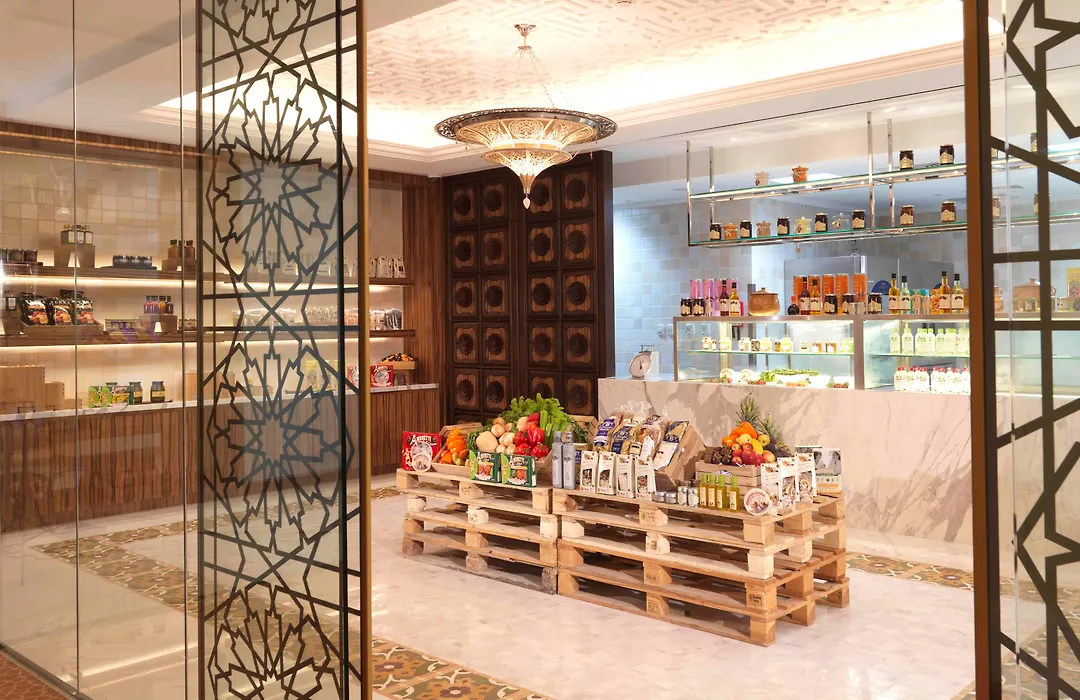 Bab Al Qasr Hotel-1
