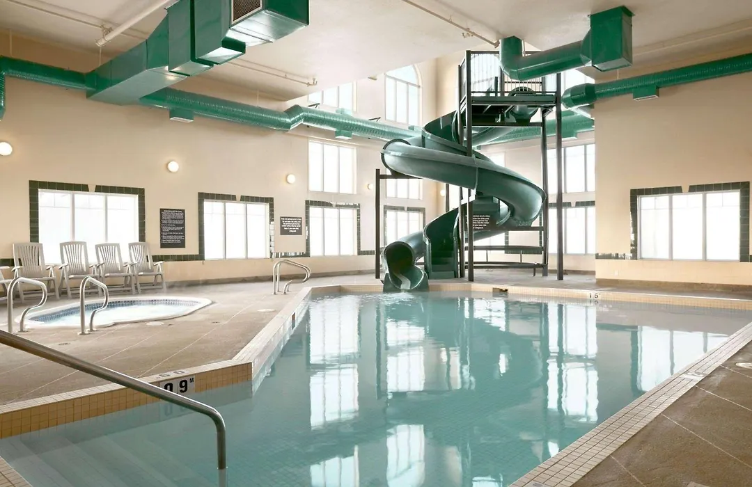 Super 8 By Wyndham High Level Ab-1