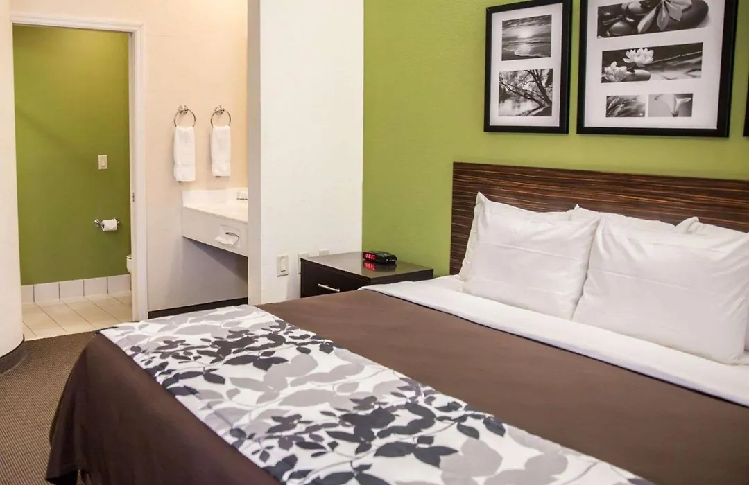 Sleep Inn & Suites Hagerstown-1