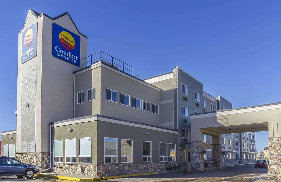 Comfort Inn & Suites-1
