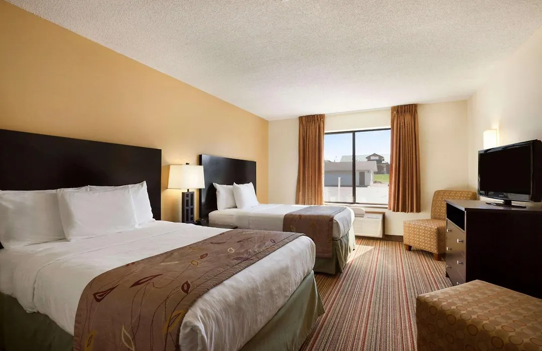 Ramada By Wyndham Wisconsin Dells I-90-1