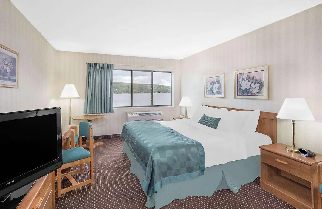 Ramada By Wyndham Hancock Waterfront-1
