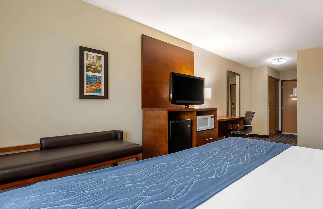 Comfort Inn Story City - I-35 Near Ames-1
