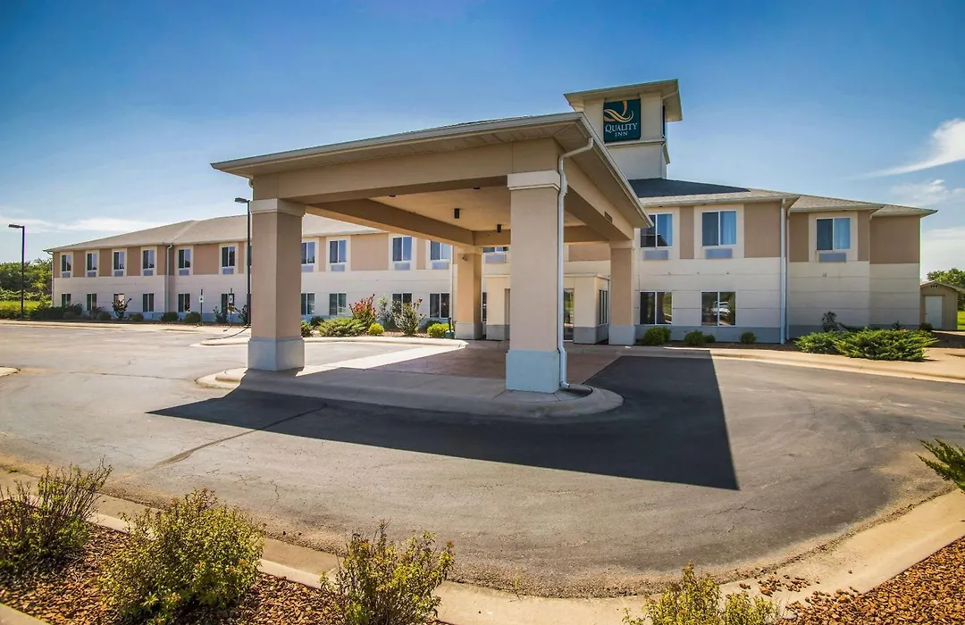Quality Inn Parsons North-1