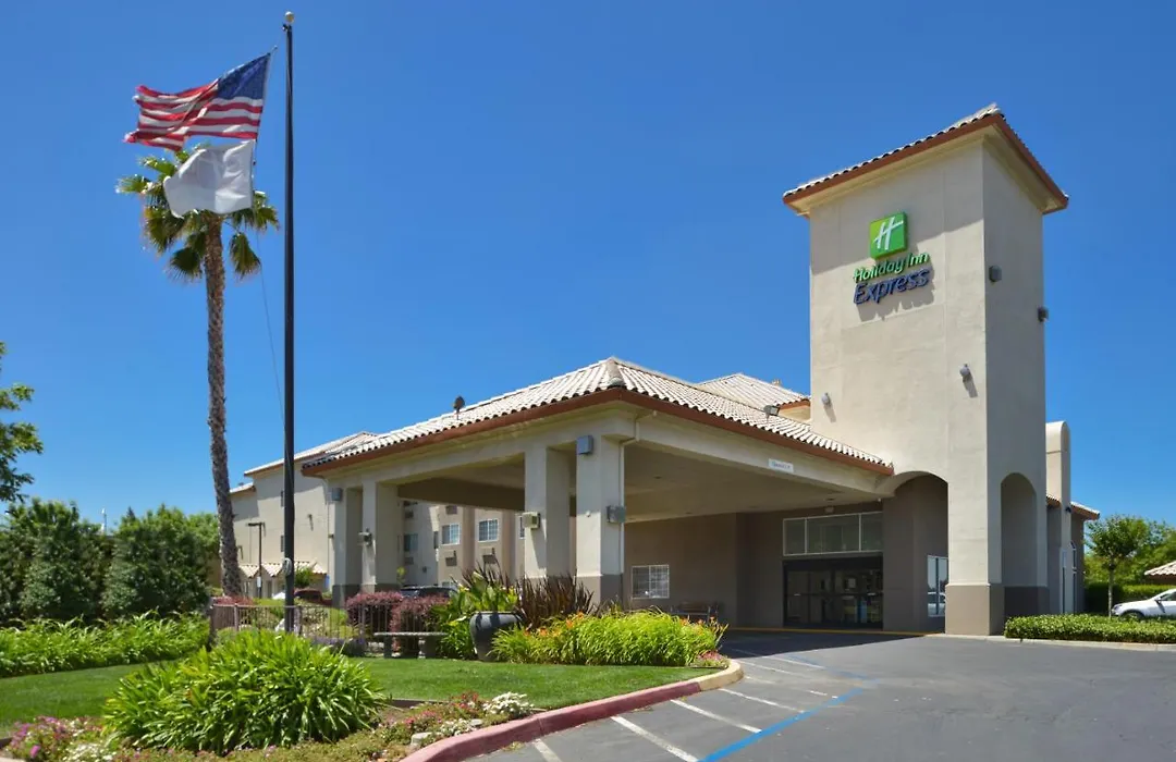 Holiday Inn Express Madera By Ihg-1