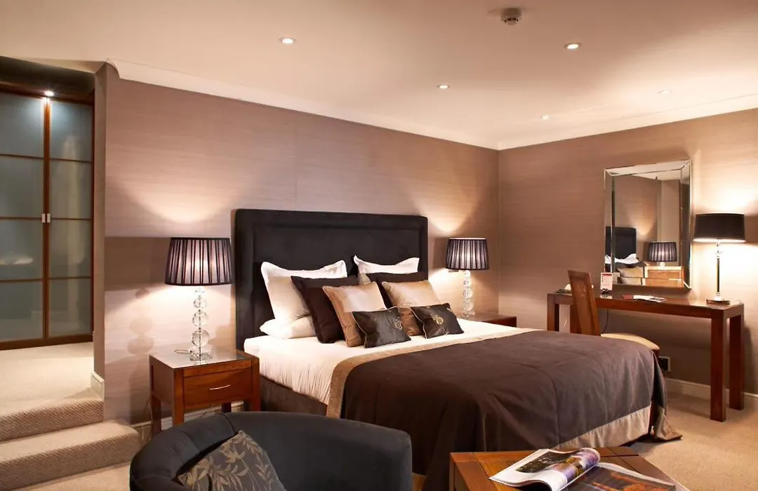 Rowton Hall Hotel And Spa-1
