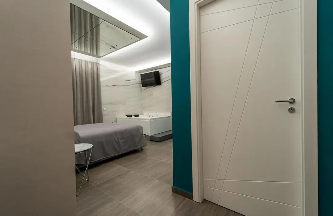 Intimity Luxury Rooms-1