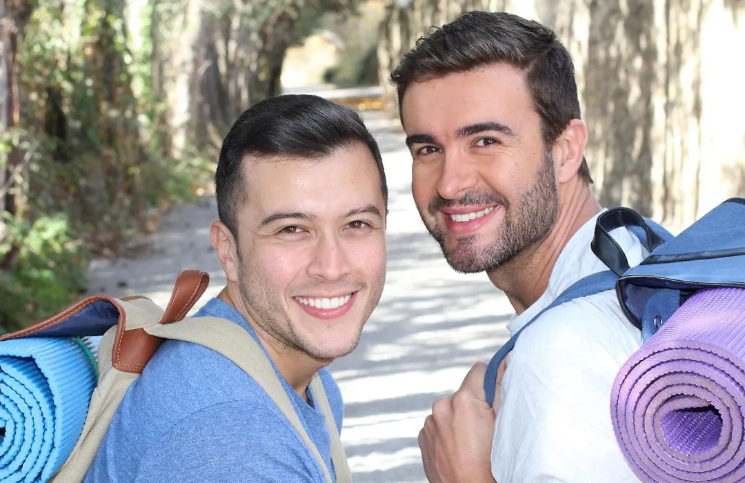 La Connexion, Gay Men Only-1