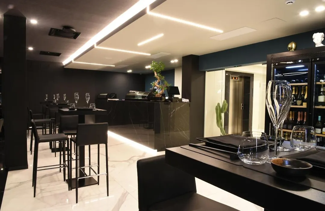 Demsi Palace Hotel & Restaurant-1