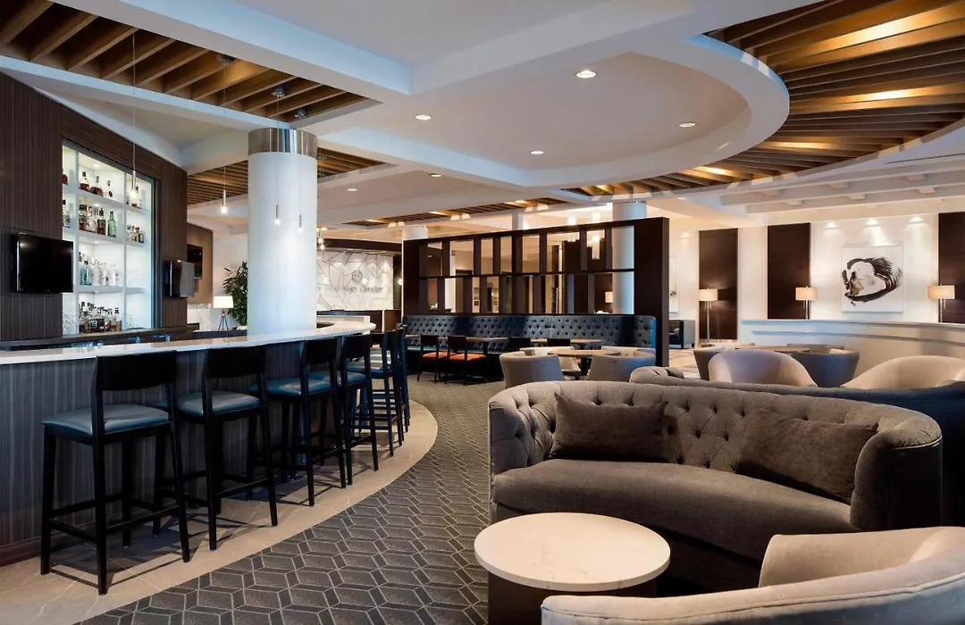 Sheraton Cavalier Calgary Hotel-1