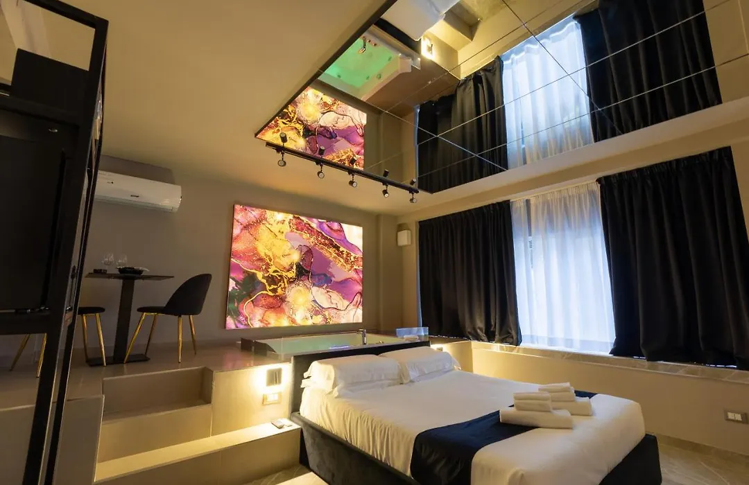 Maximum Exclusive Suite & Spa-1