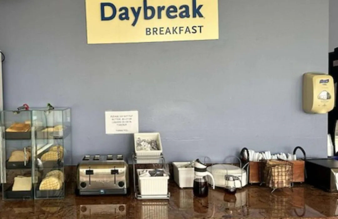 Days Inn By Wyndham San Diego-East/El Cajon-1